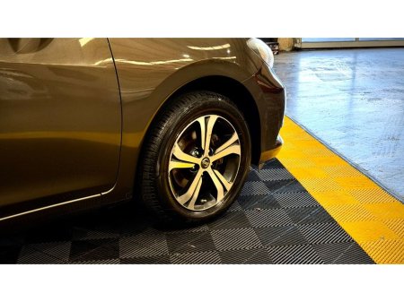 2015 Nissan Pulsar - photo 2