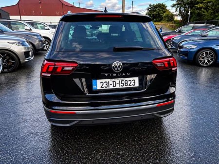 2023 Volkswagen Tiguan - photo 10