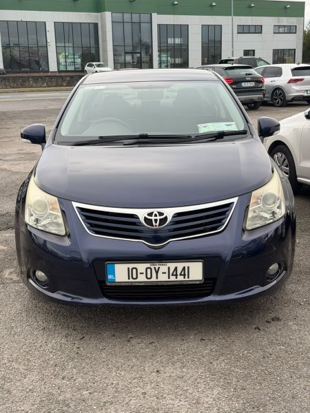 2010 Toyota Avensis - photo 2