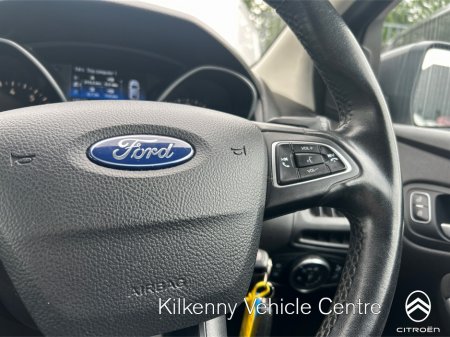 2016 Ford Focus - photo 27