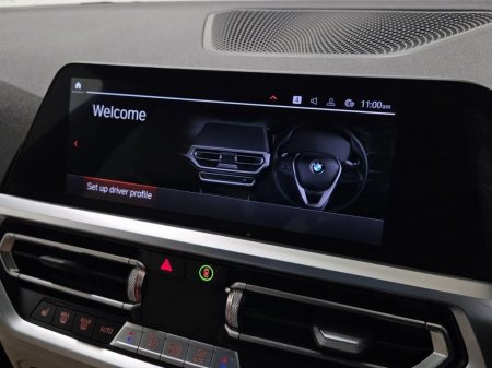 2022 BMW 3-Series - photo 19