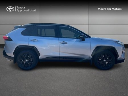 2024 Toyota RAV4 - photo 3
