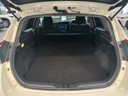 2017 Toyota Auris - photo 10