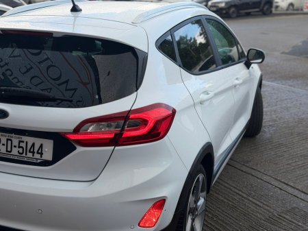 2020 Ford Fiesta - photo 22