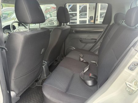 2009 Suzuki Swift - photo 15