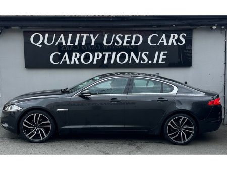 2015 Jaguar XF - photo 2