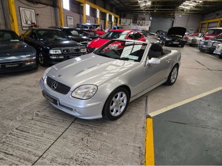 2004 Mercedes-Benz SLK KOMPRESSOR AUTO// STUNNING LOW MILEAGE EXAMPLE