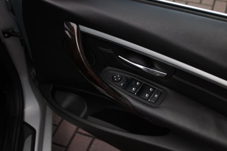 2017 BMW 3-Series - photo 10