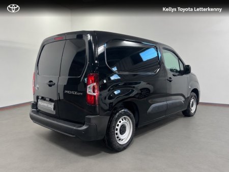 2025 Toyota Proace City - photo 2