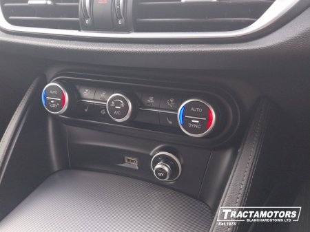 2024 Alfa Romeo Stelvio - photo 18