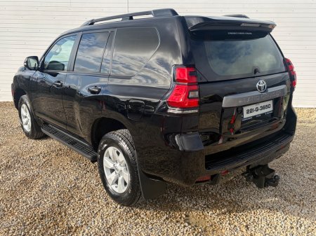 2022 Toyota Land Cruiser - photo 2
