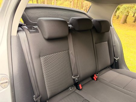 2011 Volkswagen Golf - photo 17