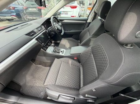 2023 Skoda Superb - photo 28