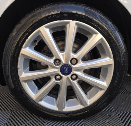 2015 Ford Fiesta - photo 9