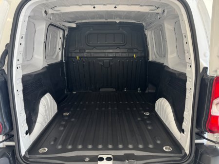 2025 Peugeot Partner - photo 19