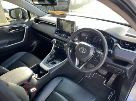 2020 Toyota RAV4 - photo 15
