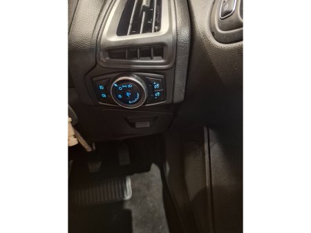2017 Ford Focus - photo 14