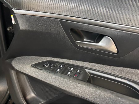 2021 Peugeot 5008 - photo 5