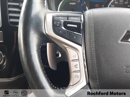 2020 Mitsubishi Outlander - photo 20