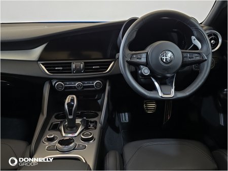 2025 Alfa Romeo Giulia - photo 17