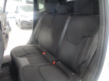 2023 Jeep Renegade - photo 15