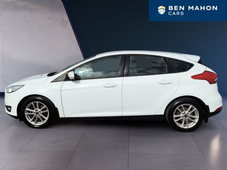 2017 Ford Focus - photo 2