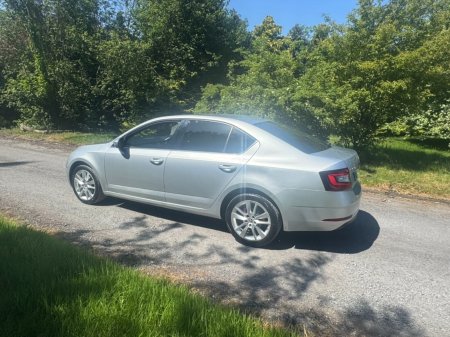 2018 Skoda Octavia - photo 3