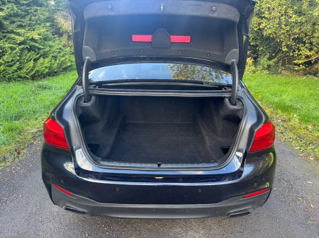 2019 BMW 5-Series - photo 10