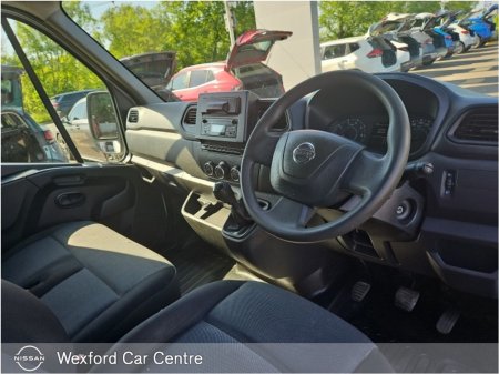 2021 Nissan NV400 - photo 2