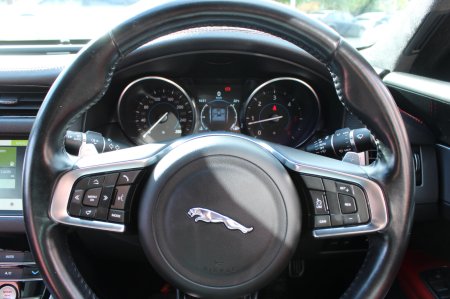 2019 Jaguar XF - photo 12