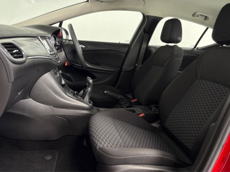 2017 Opel Astra - photo 29