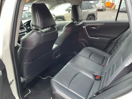 2021 Toyota RAV4 - photo 7