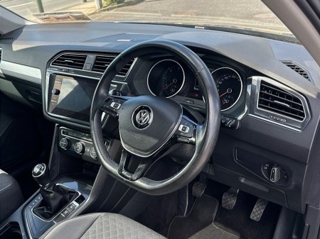 2019 Volkswagen Tiguan - photo 3