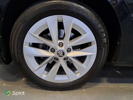2024 Skoda Octavia - photo 9