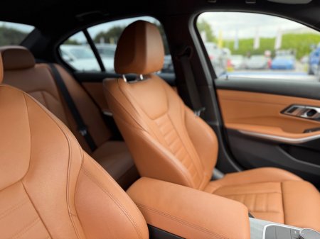 2021 BMW 3-Series - photo 17