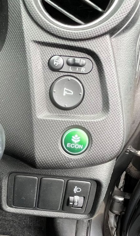 2011 Honda Insight - photo 8