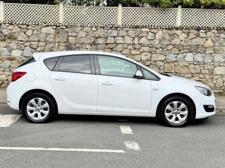 2015 Opel Astra - photo 4