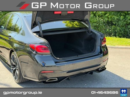2021 BMW 5-Series - photo 24