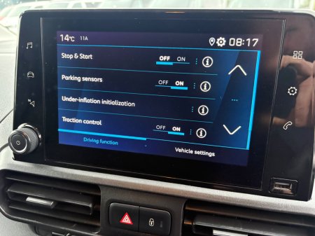 2020 Peugeot Partner - photo 15
