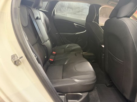 2015 Volvo V40 - photo 25