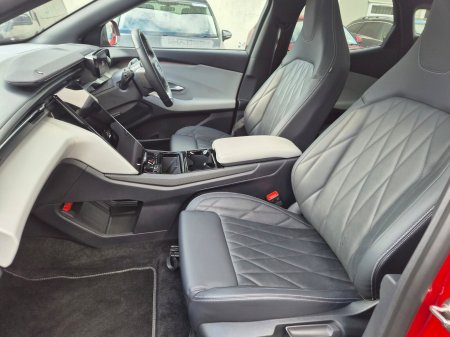 2025 Ford Explorer - photo 18