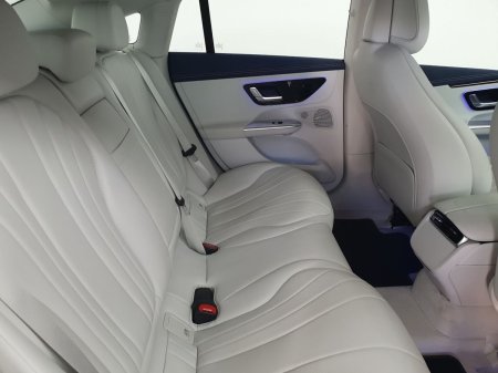 2024 Mercedes-Benz EQE - photo 14