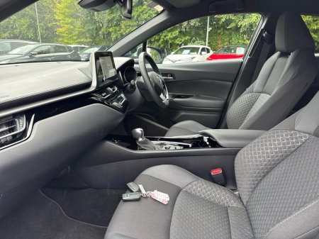 2023 Toyota C-HR - photo 6
