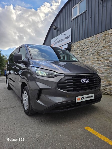 2024 Ford Transit Custom - photo 2
