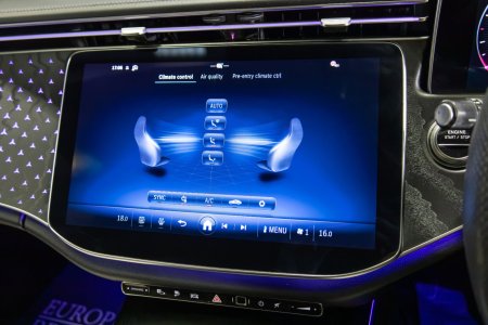 2025 Mercedes-Benz E-Class - photo 21