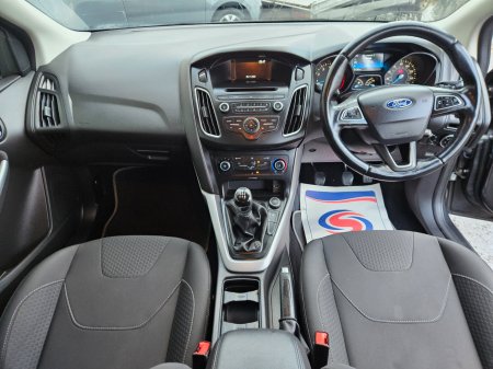 2015 Ford Focus - photo 7