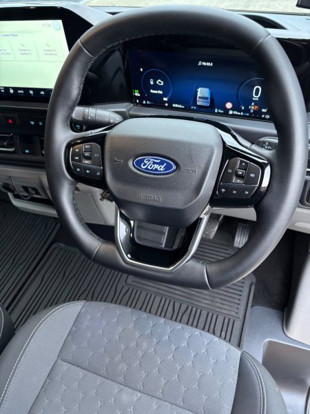 2025 Ford Transit Custom - photo 22