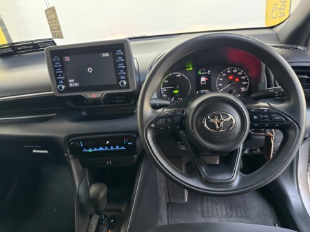 2021 Toyota Yaris - photo 10