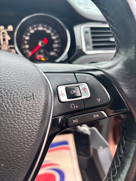 2017 Volkswagen Jetta - photo 14
