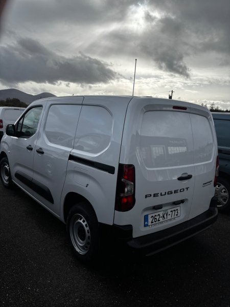 2026 Peugeot Partner - photo 3